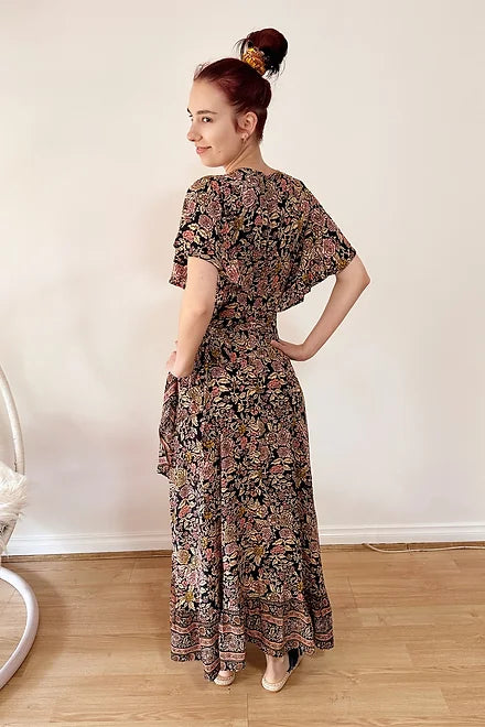 Bella Wrap Dress - Vintage Rose - @Saucy Ladies