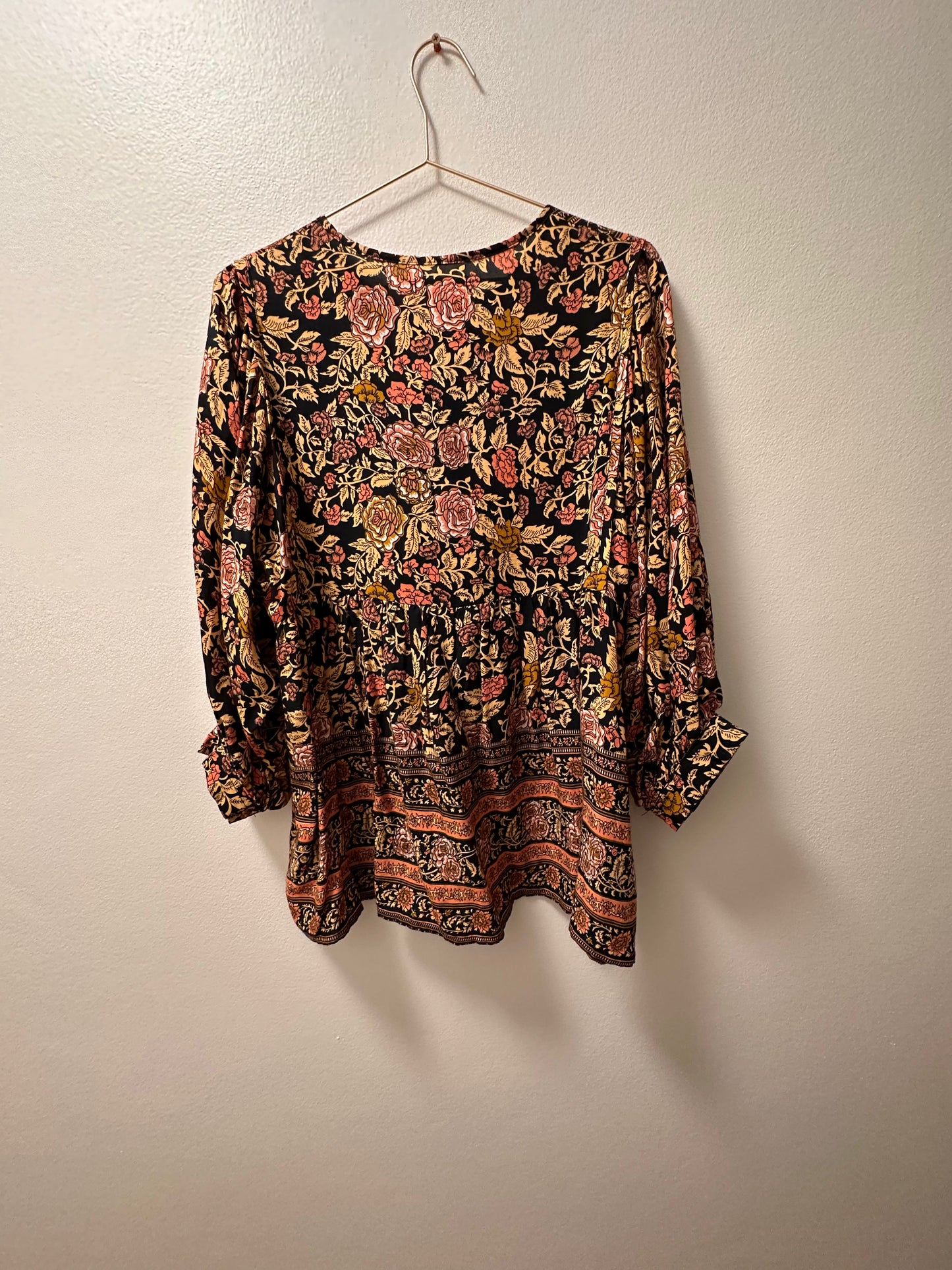 Ashlee Boho Balloon Sleeve Top - @Saucy Ladies