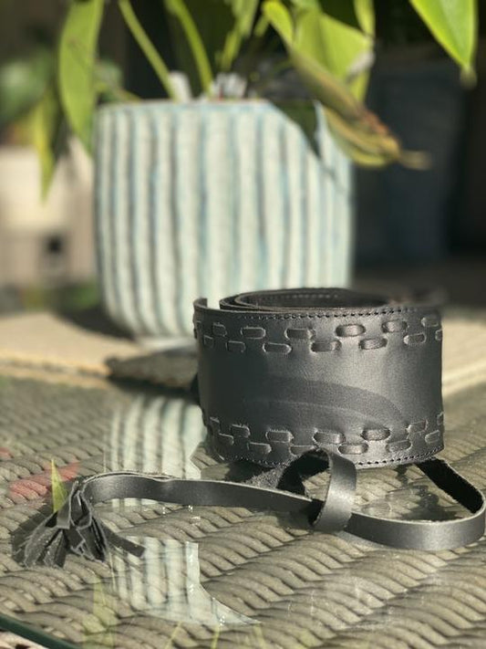 Leather Weave Belt - Black by Aribella