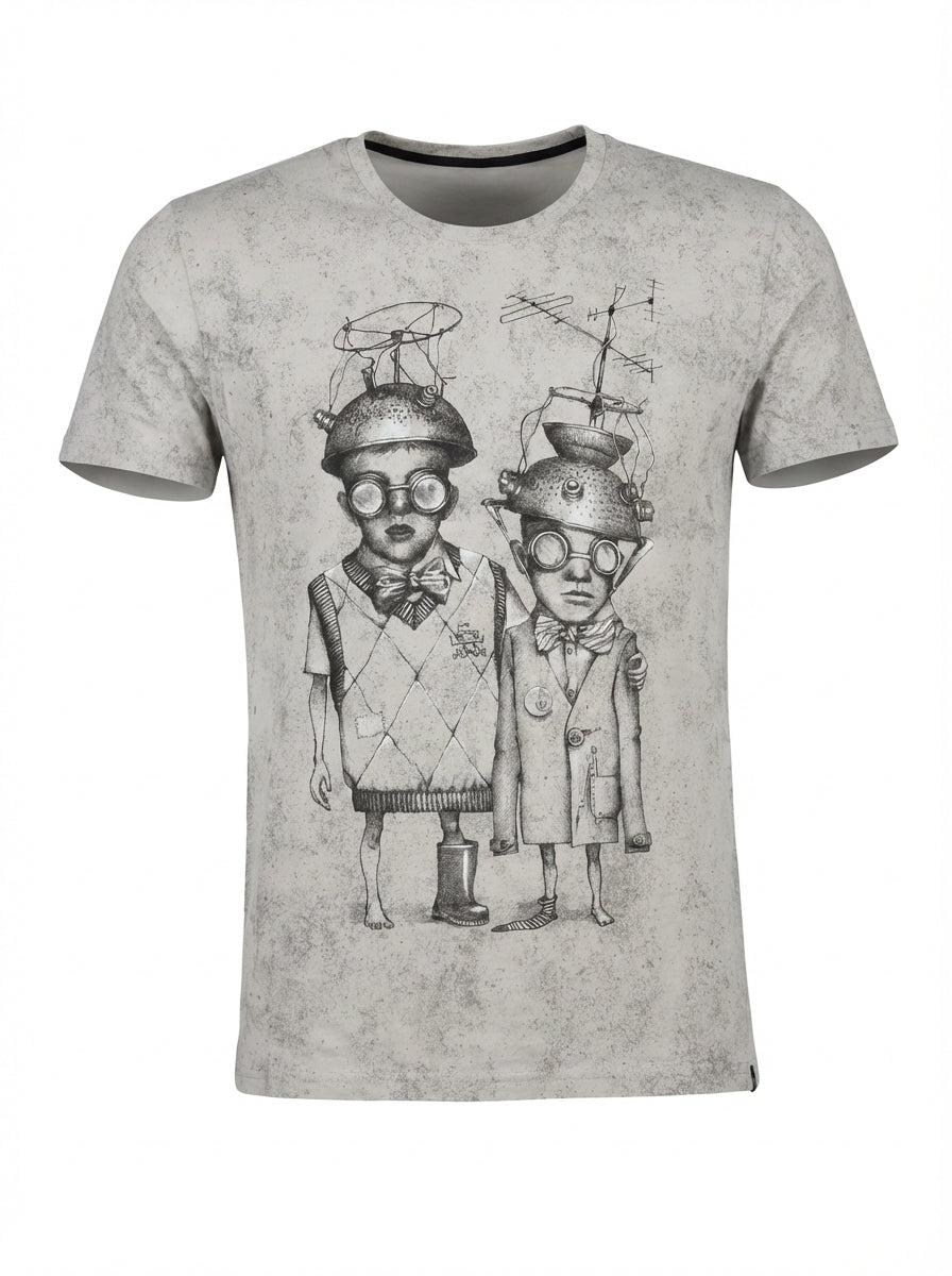 Gray t-shirt with a graphic of two机械化人物 on a white background