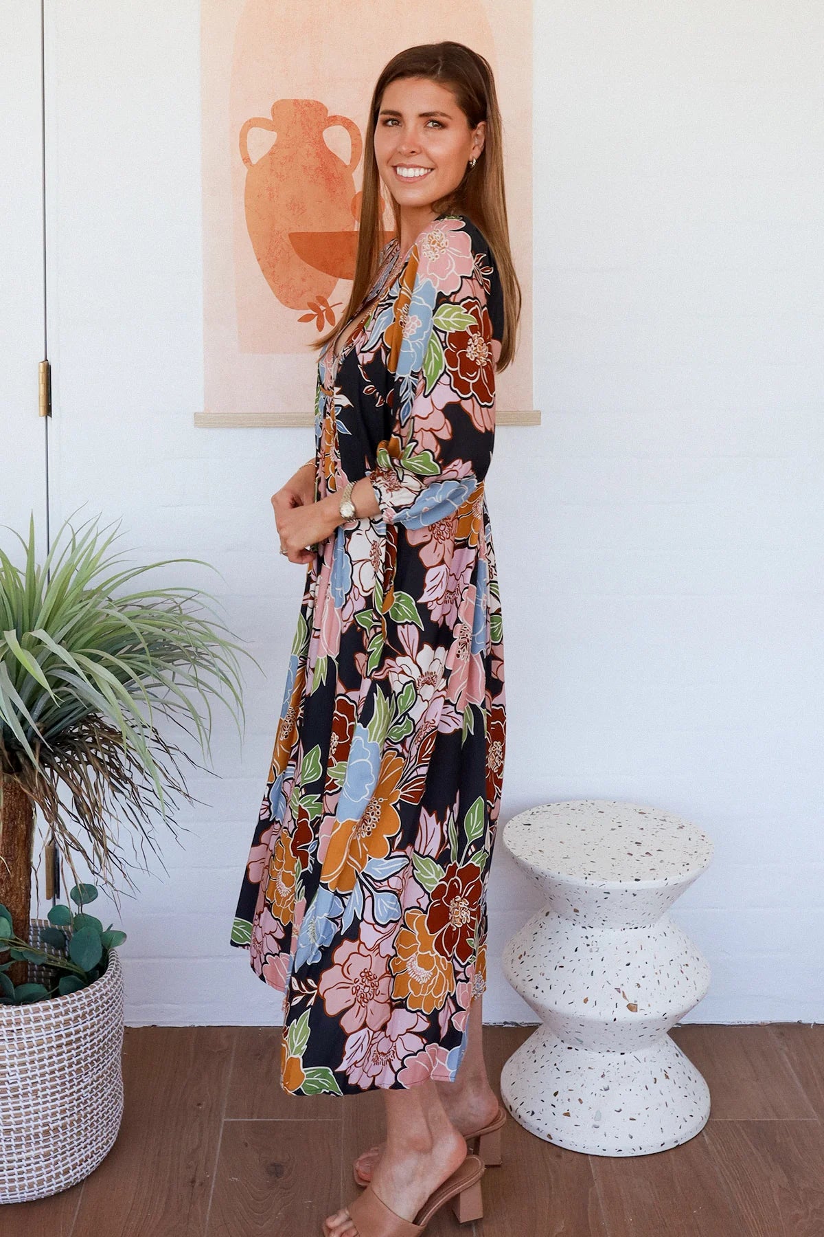 Anya V-neck Boho midi Dress